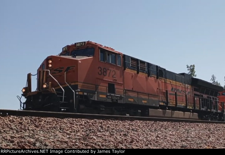 BNSF 3872